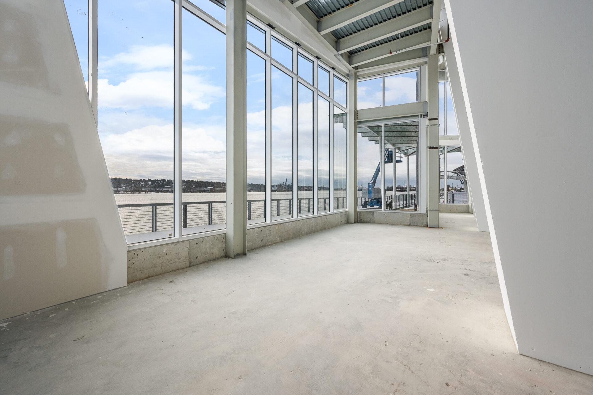 Pier West Restaurant Interior