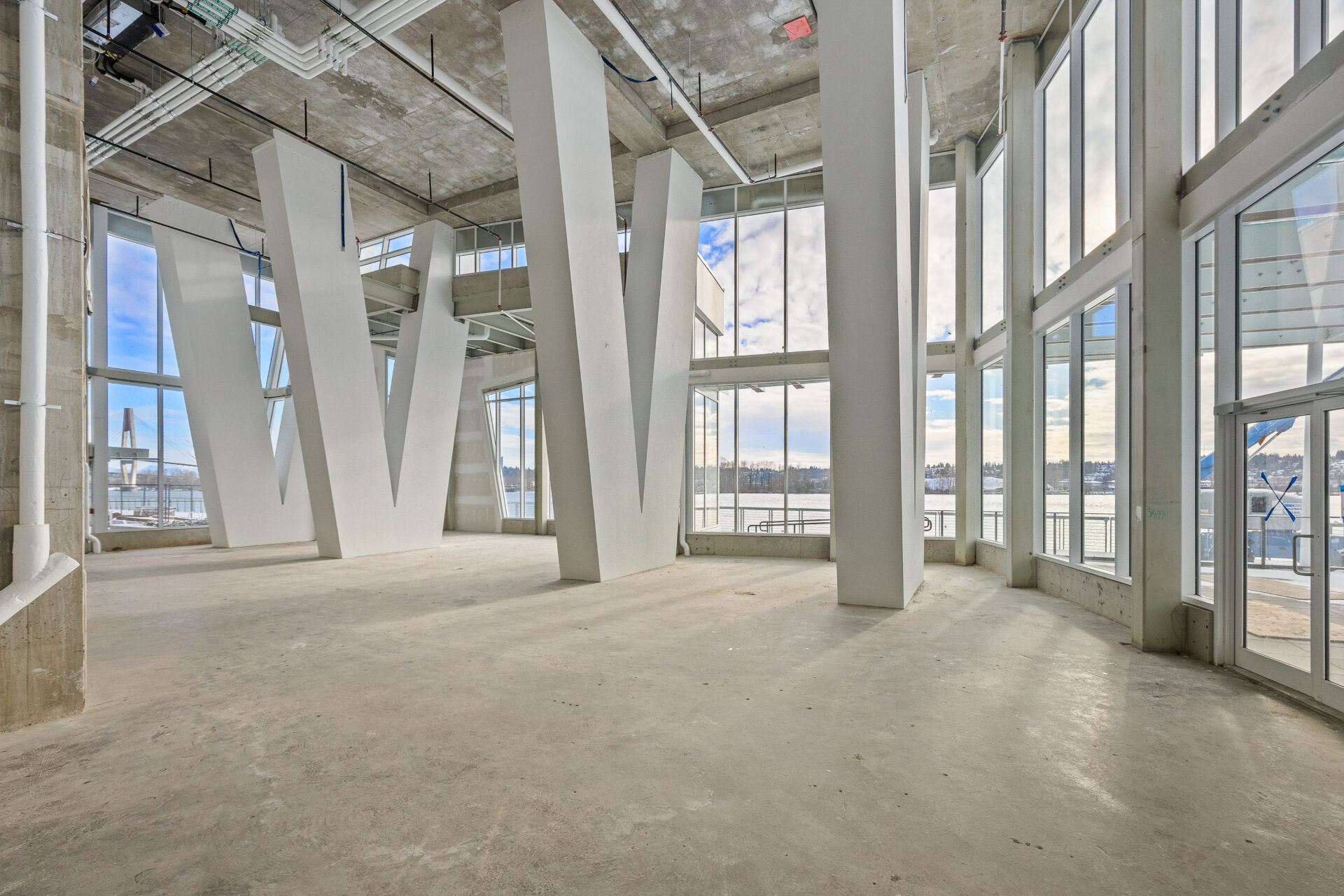 Pier West Restaurant Interior