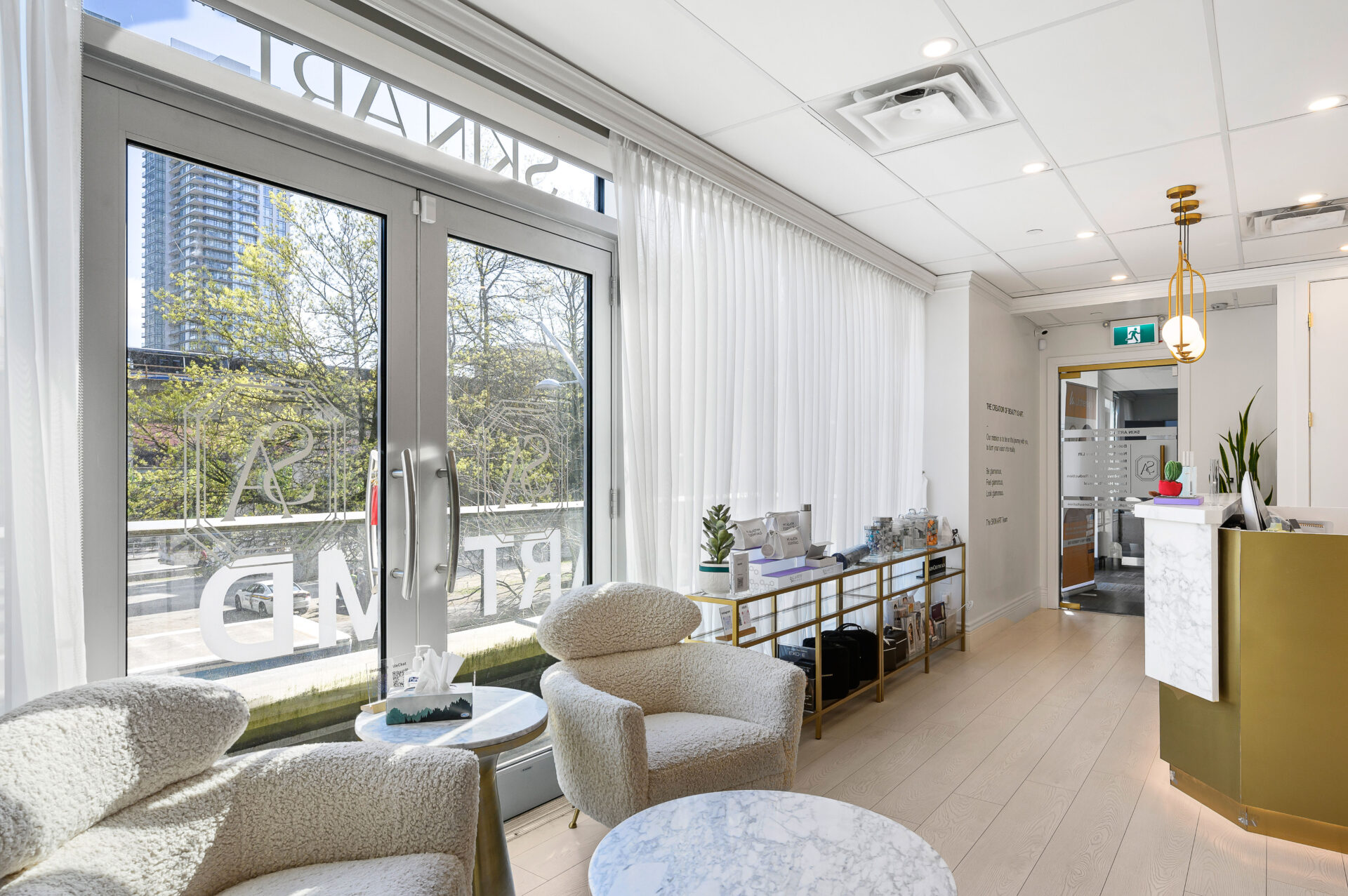 300-301 4388 Beresford Street - Interior
